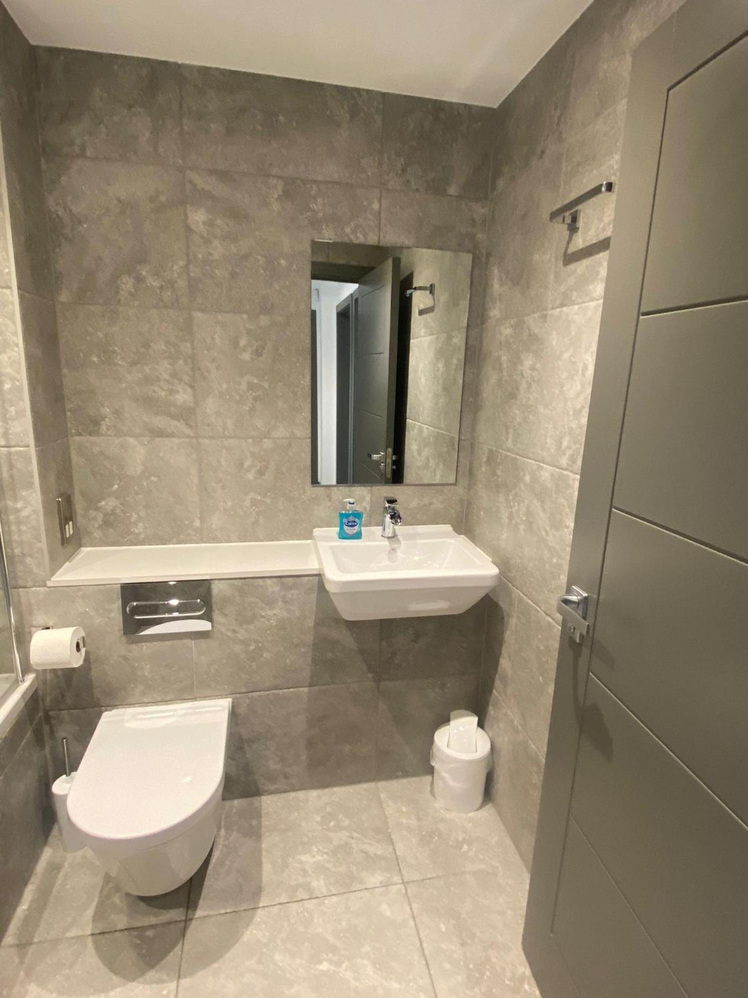 4 The View Apartments Ilfracombe - Seafront, Parking, Lift, Ev Luaran gambar